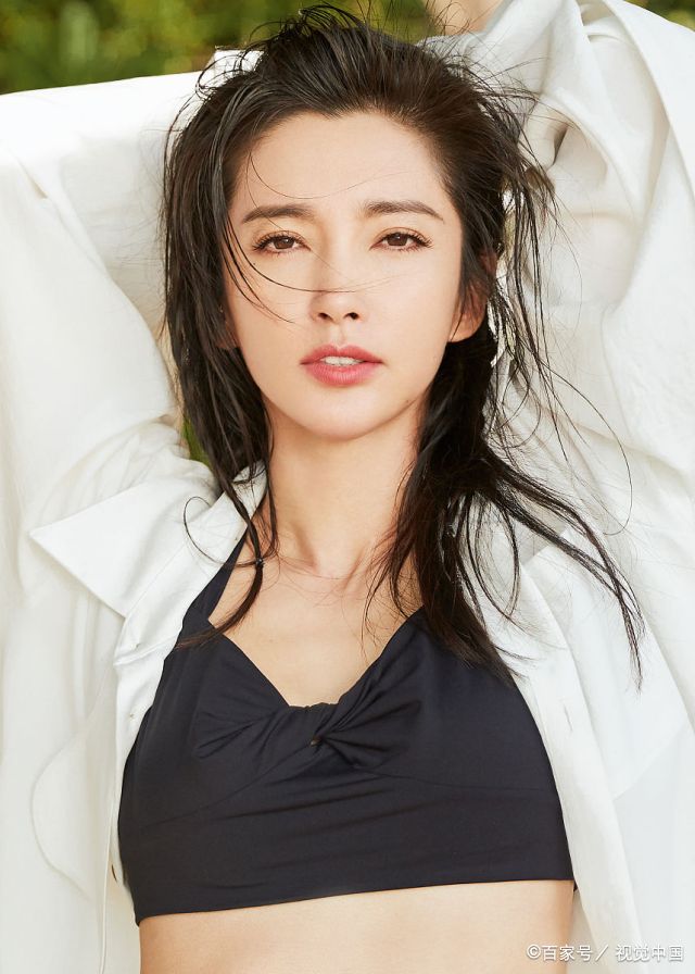 46岁生日当天,李冰冰放出最新写真照,扮相清凉岁月无痕